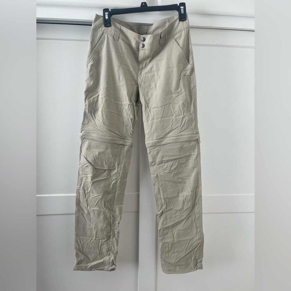 Columbia Women's Saturday Trail II Convertible Pant-Light tan/cream. Size 8 Long